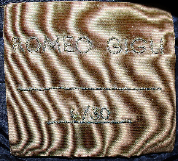 Evening suit, Romeo Gigli (Italian, born 1949), (a) silk, feathers; (b) silk, Italian