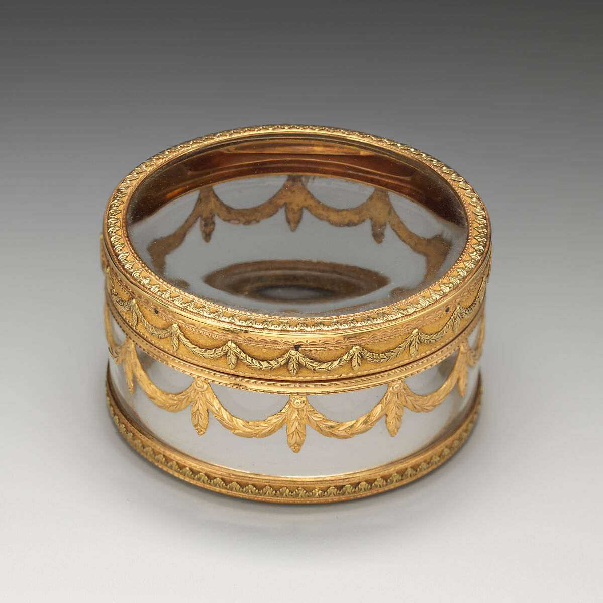 Circular box, Two-tone gold, rock crystal, French 