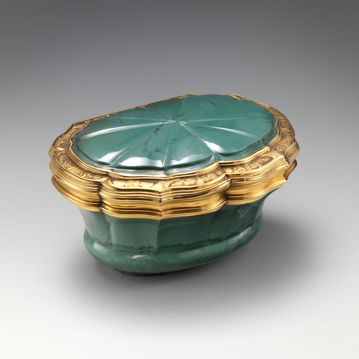 Shell-shaped box, Jasper, gold, British or German