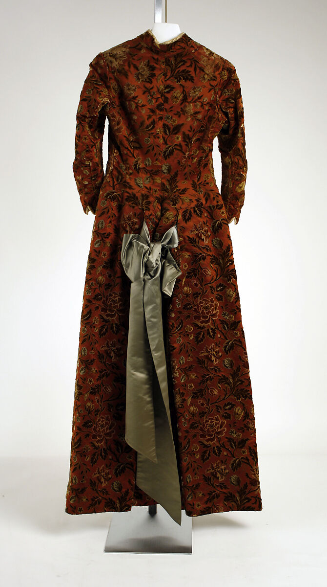 Dress, M. A. Connelly (American (born Ireland), County Cork 1834–1958 New York), silk, American
