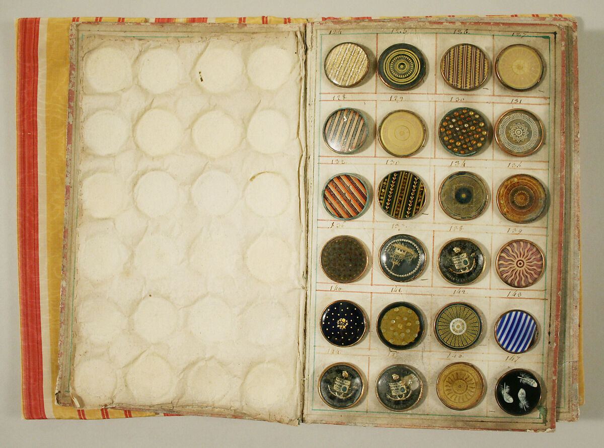 Button, [no medium available], French