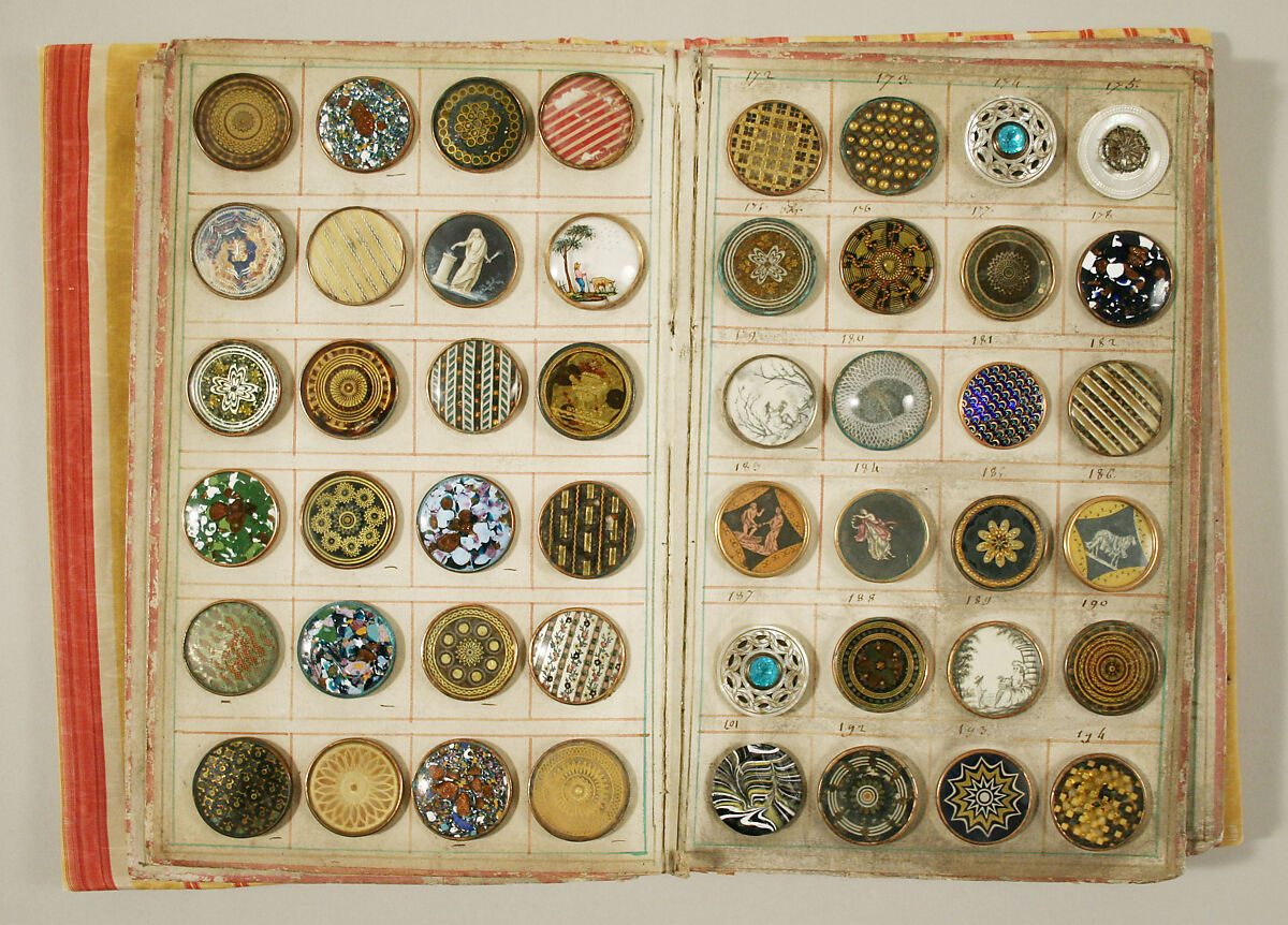 Button, [no medium available], French