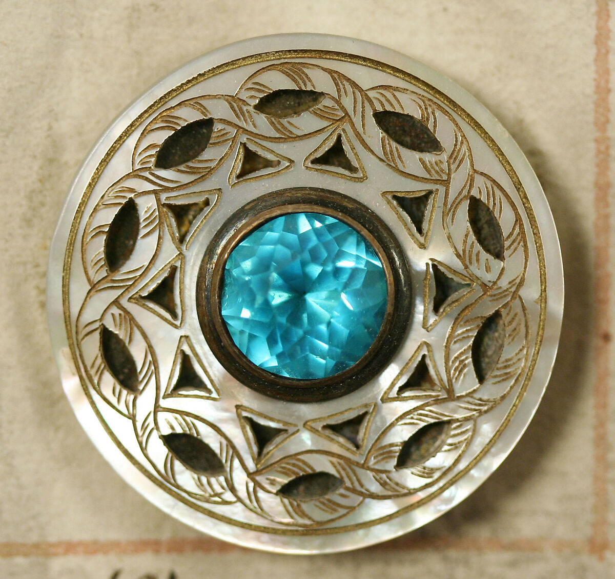 Button, [no medium available], French