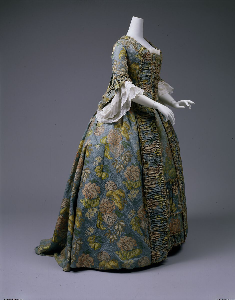 Robe à la française, silk, British 