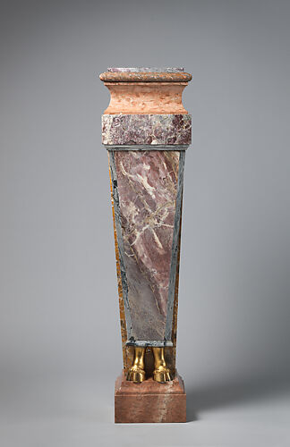 Pedestal with hooves (one of a pair)