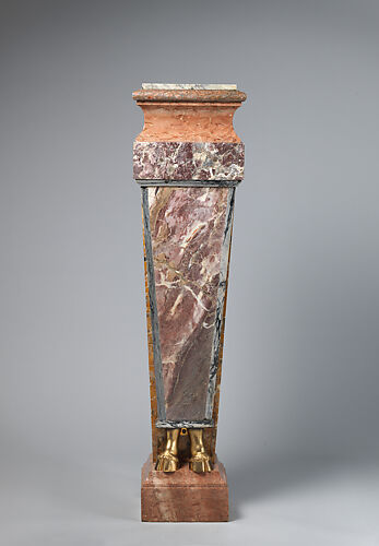Pedestal with hooves (one of a pair)