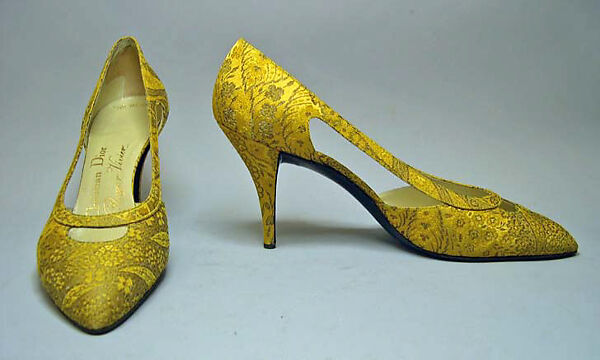 Evening dress, (a) House of Givenchy (French, founded 1952), silk, metallic thread, French