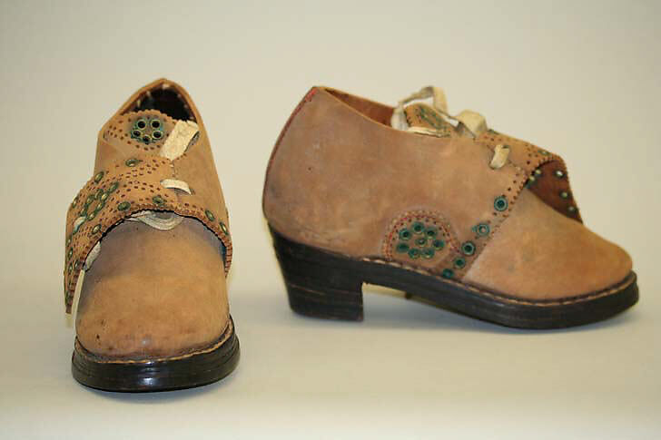 Ensemble, wool, linen, leather, Spanish