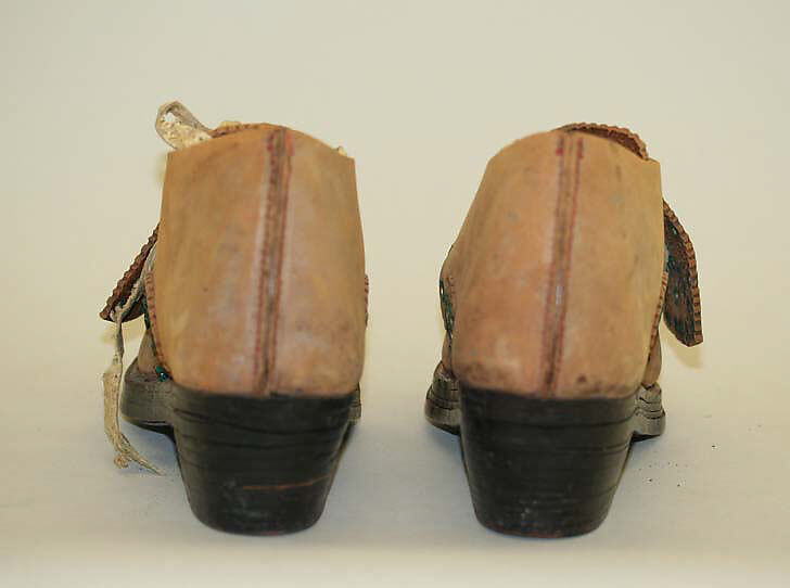 Ensemble, wool, linen, leather, Spanish