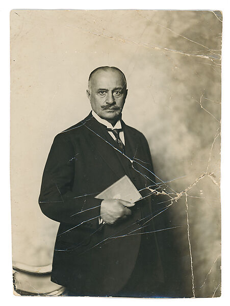 Portrait photograph of Baron Max von Oppenheim, Silver-gelatin photograph and ink 