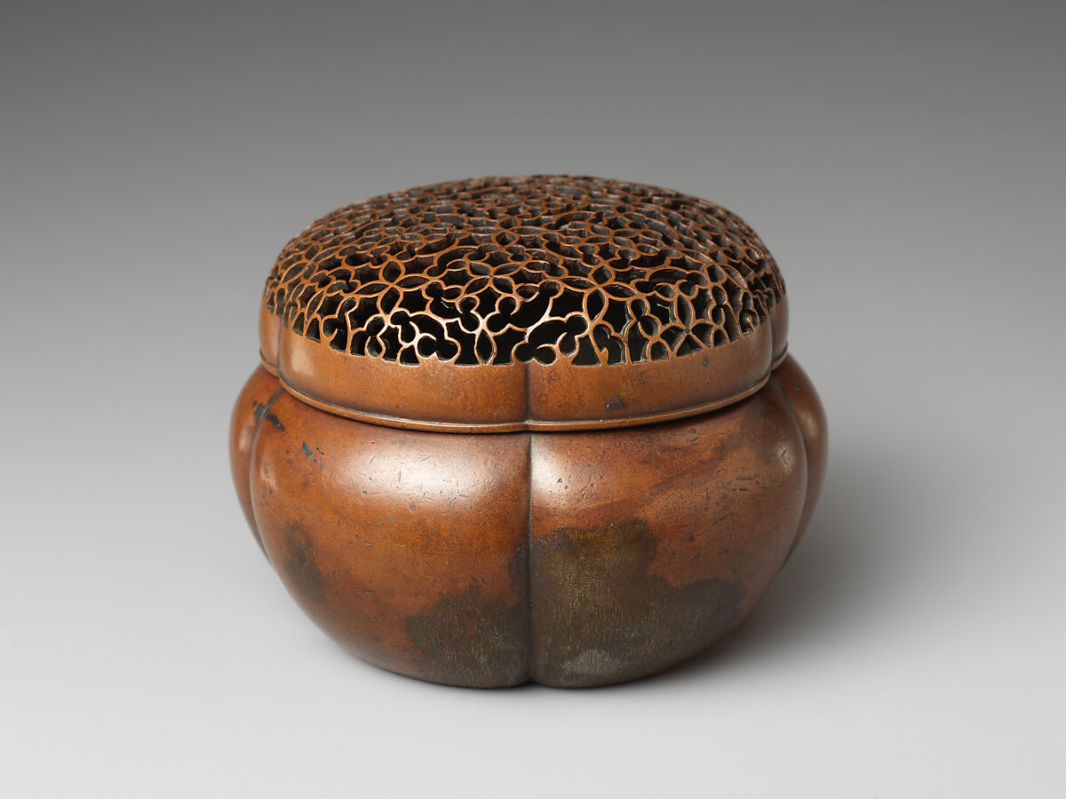 Hand warmer, Attributed to Zhang Mingqi (Chinese, act. 17th century), Copper alloy, China