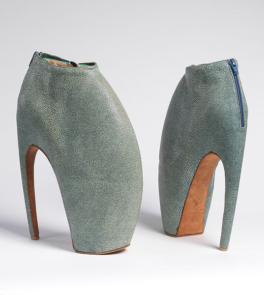 "Armadillo" Shoes, Alexander McQueen (British, founded 1992), shagreen (pastinachus sephen), British 