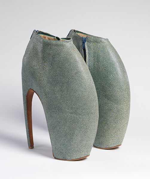 "Armadillo" Shoes, Alexander McQueen (British, founded 1992), shagreen (pastinachus sephen), British