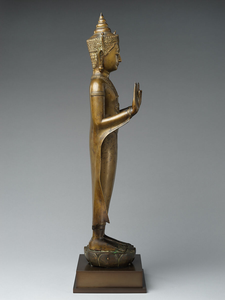 Standing Crowned Buddha gesturing protection, Bronze, Thailand, Ayutthaya or Bangkok