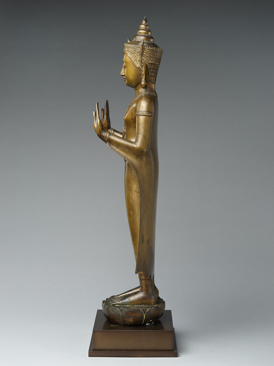 Standing Crowned Buddha gesturing protection, Bronze, Thailand, Ayutthaya or Bangkok