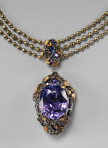 JADE AND GOLD NECKLACE, LOUIS COMFORT TIFFANY, TIFFANY CO. by Tiffany & Co.  on artnet