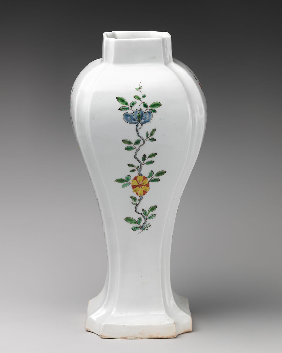 Vase (part of a garniture), Soft-paste porcelain decorated in polychrome enamels, British, Worcester 