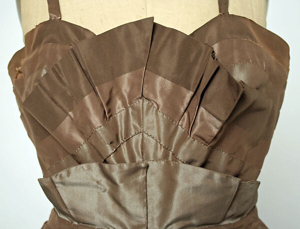 Evening dress, Gilbert Adrian (American, Naugatuck, Connecticut 1903–1959 Hollywood, California), silk, American