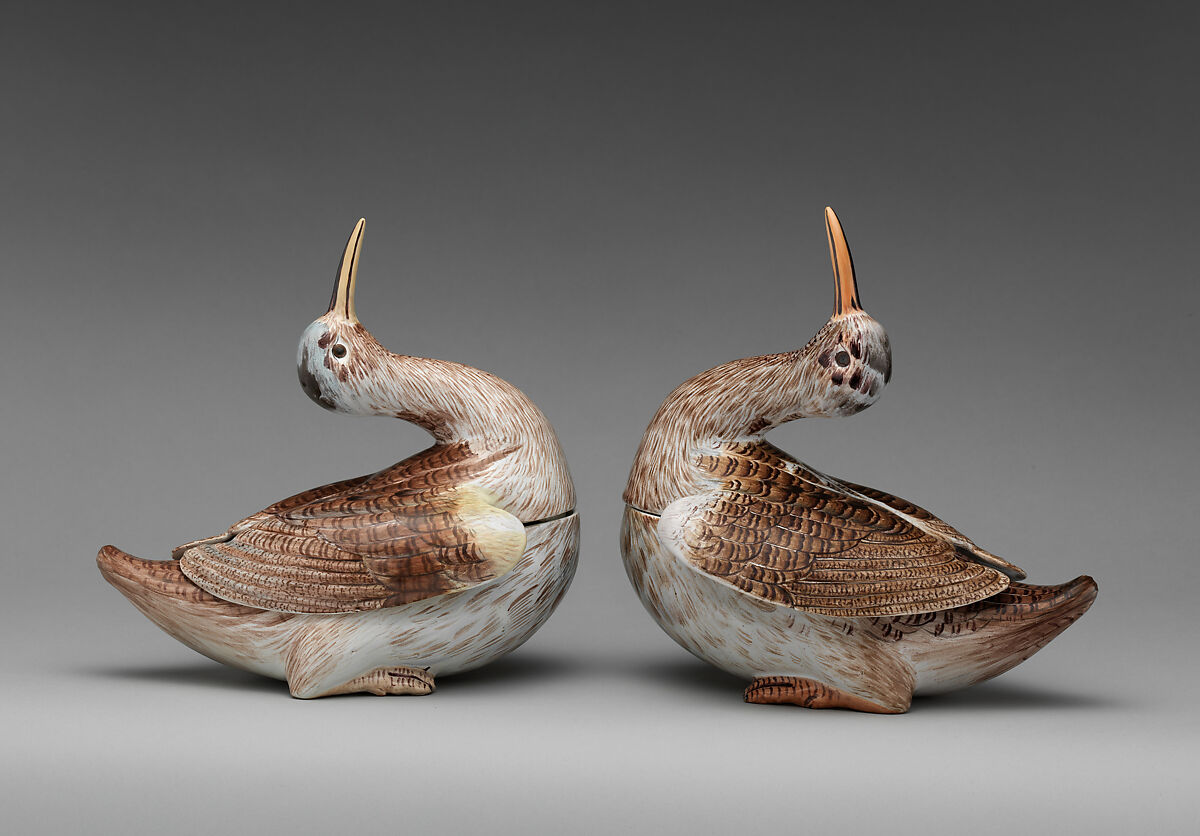 Tureen in the form of a woodcock, Tin-glazed earthenware, German, Höchst 