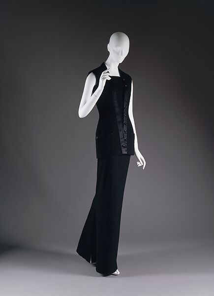 Christian Dior (1905-1957): The Late Bloomer Who Revived Fashion