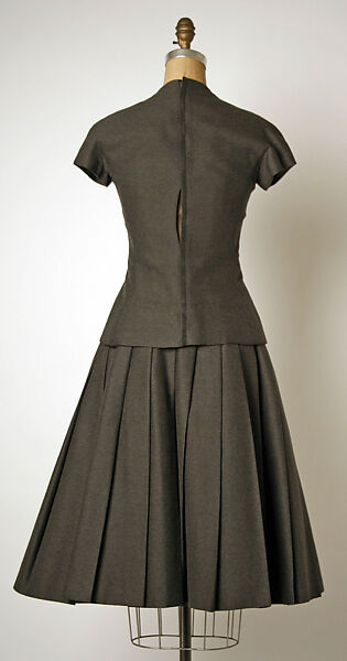 Ensemble, House of Dior (French, founded 1946), (a–c) wool, silk
(d) straw, French