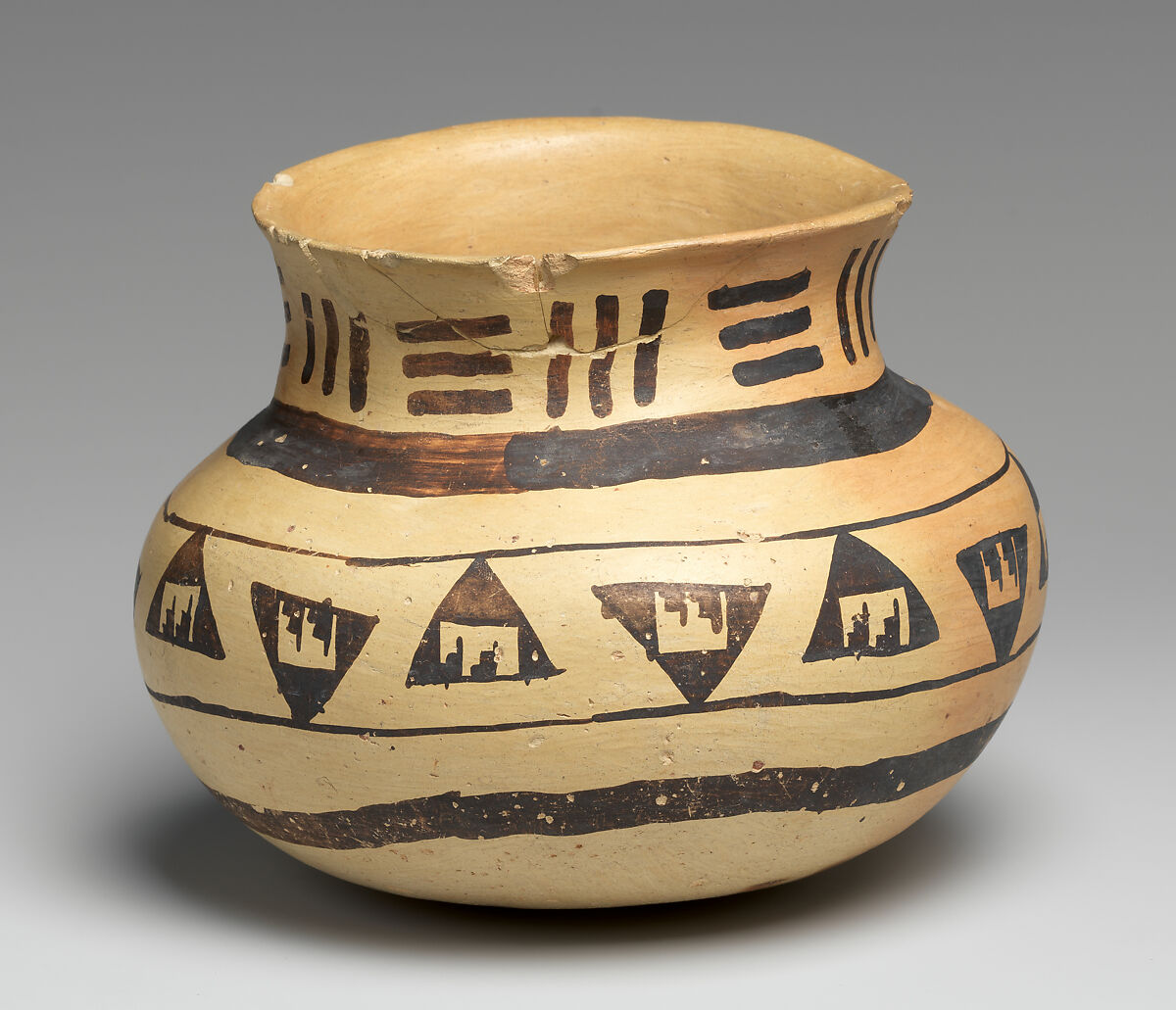 Vessel (Olla), Yellow ware, Ancestral Puebloan (Jeddito ) 