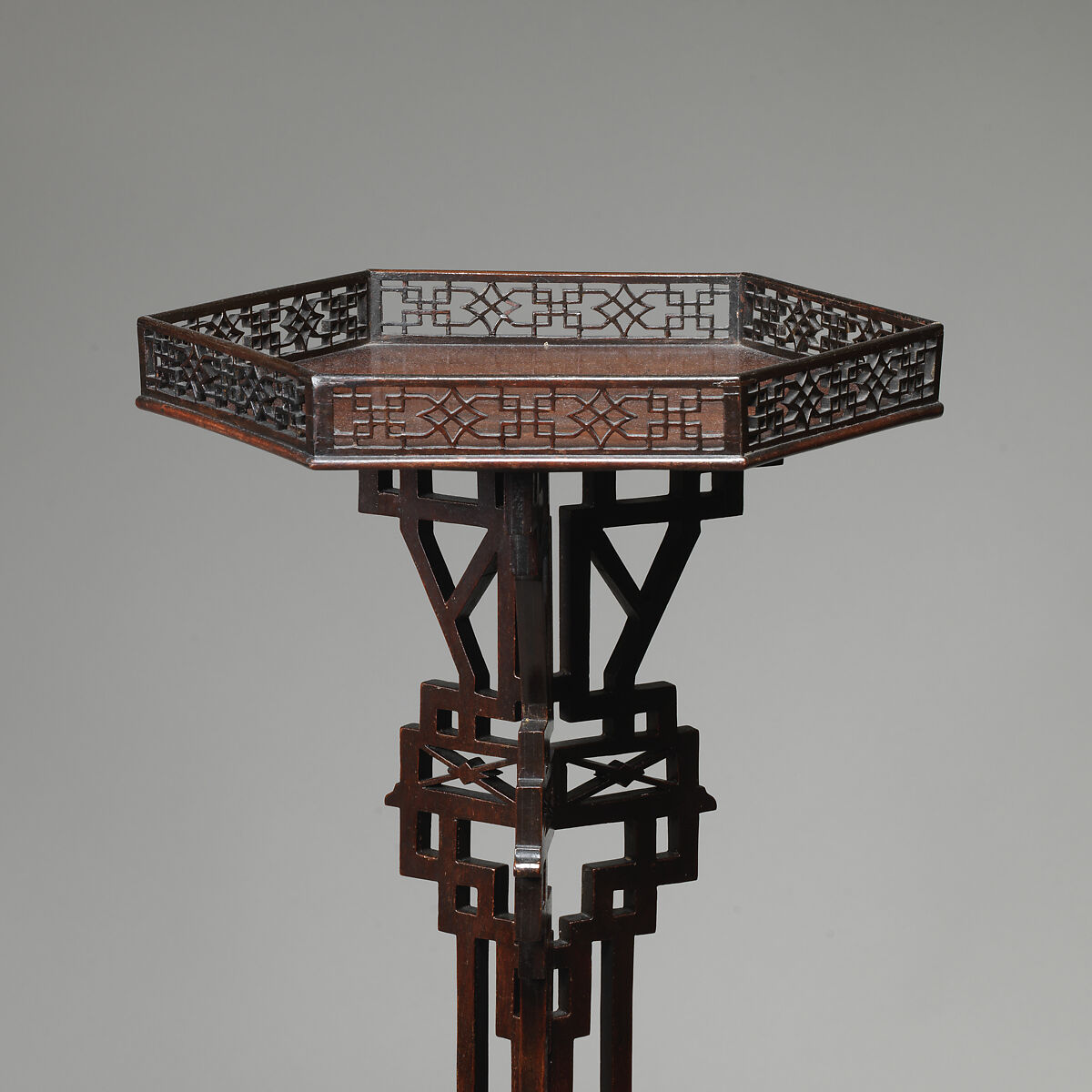 Candlestand (one of a pair), Mahogany, British