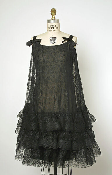 Evening dress, House of Balenciaga (French, founded 1937), silk, French