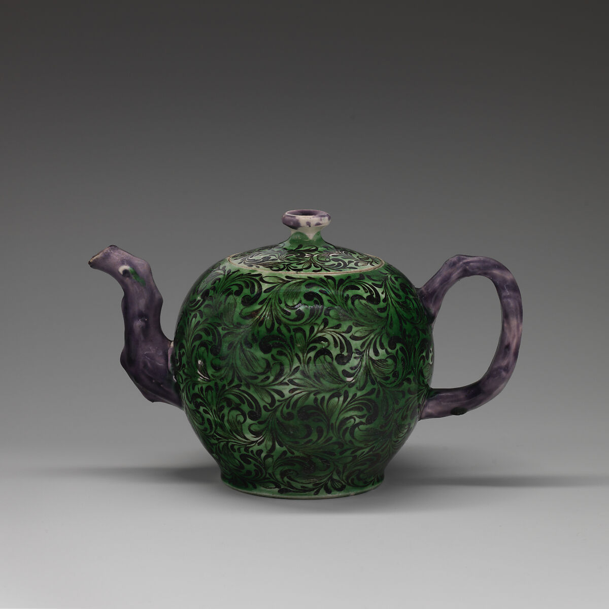 Teapot, Stoneware, British (American market) 