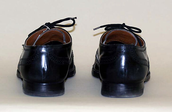 Zoot suit, (c) cotton; (d) silk; (f) leather, metal (g) elastic, leather, metal; (h) wool; (i, j) leather, American