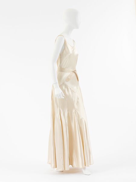 Evening dress, 1938-9, House of Chanel, silk & plastic, Metropolitan Museum  of Art - The Dreamstress