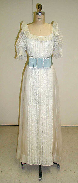 Evening dress, House of Chanel (French, founded 1910), cotton, rayon
b) (medium not available)
c) rayon, French