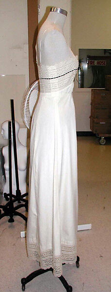 Evening dress, House of Chanel (French, founded 1910), silk, cotton, rayon, French