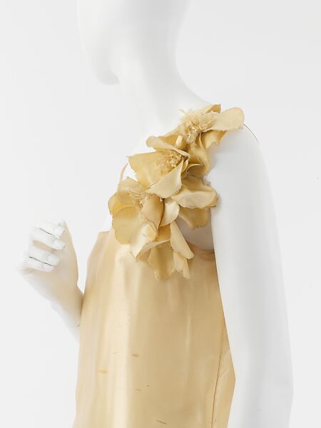 Evening dress, House of Chanel (French, founded 1910), silk, plastic (cellulose acetate), French