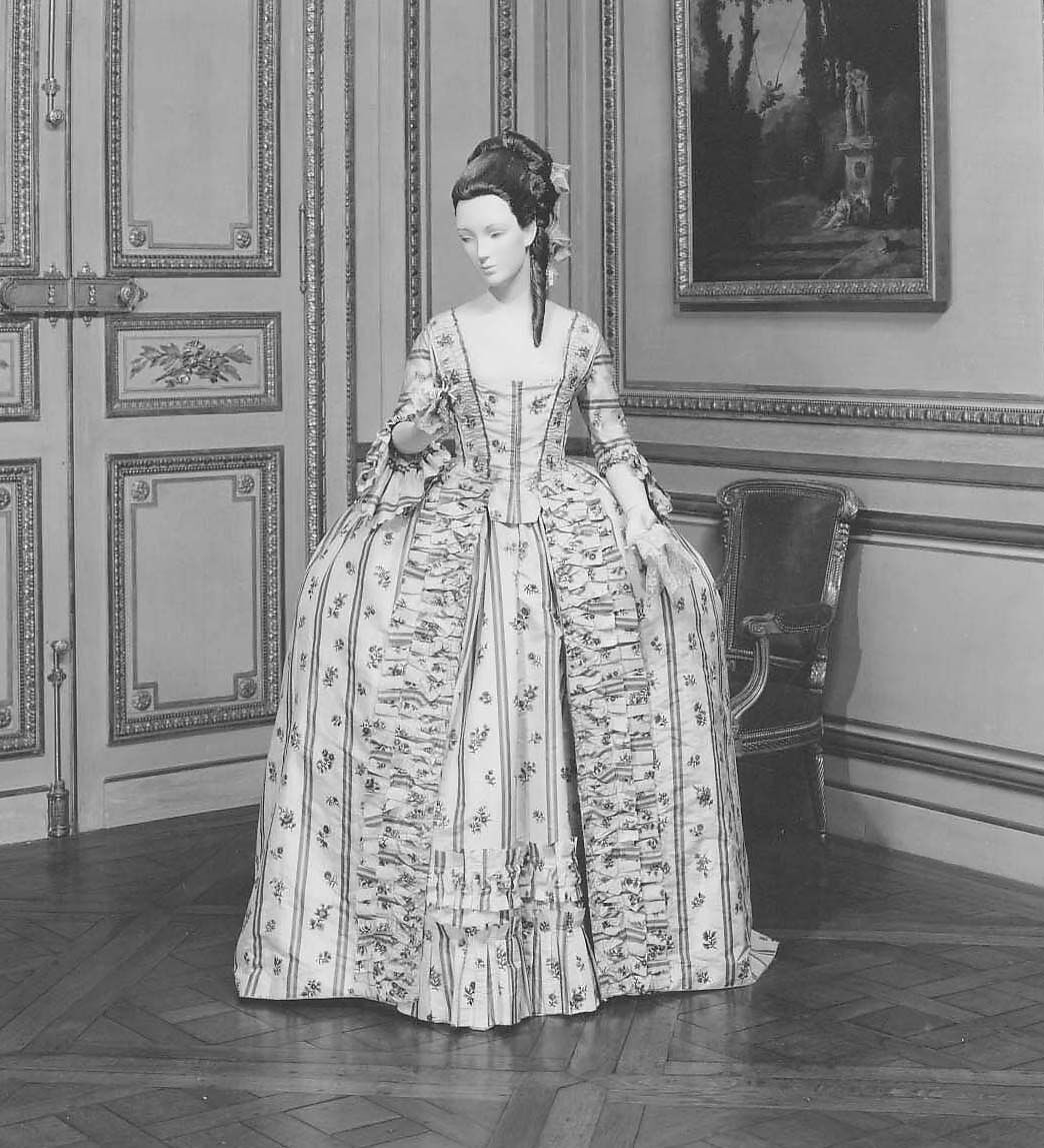 Robe à la française, silk, French