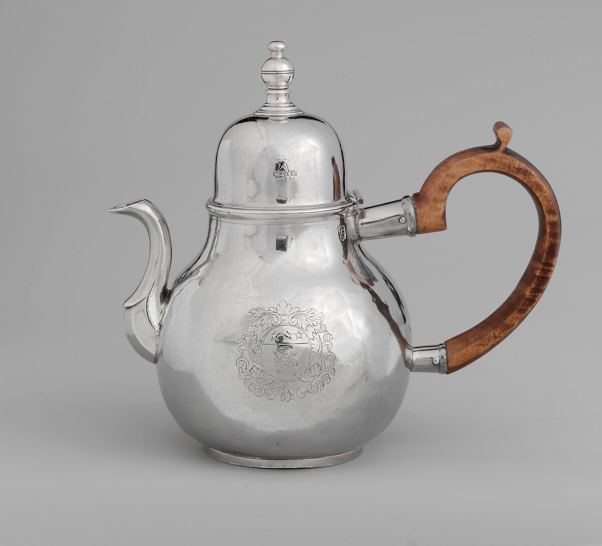 Teapot, John Coney (1655/56–1722), Silver, American 