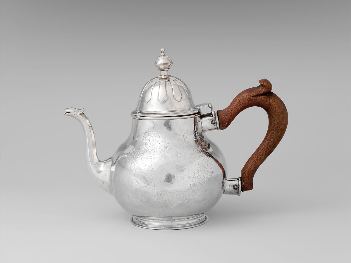 Teapot, Peter Van Dyck (1684–1750), Silver, American 