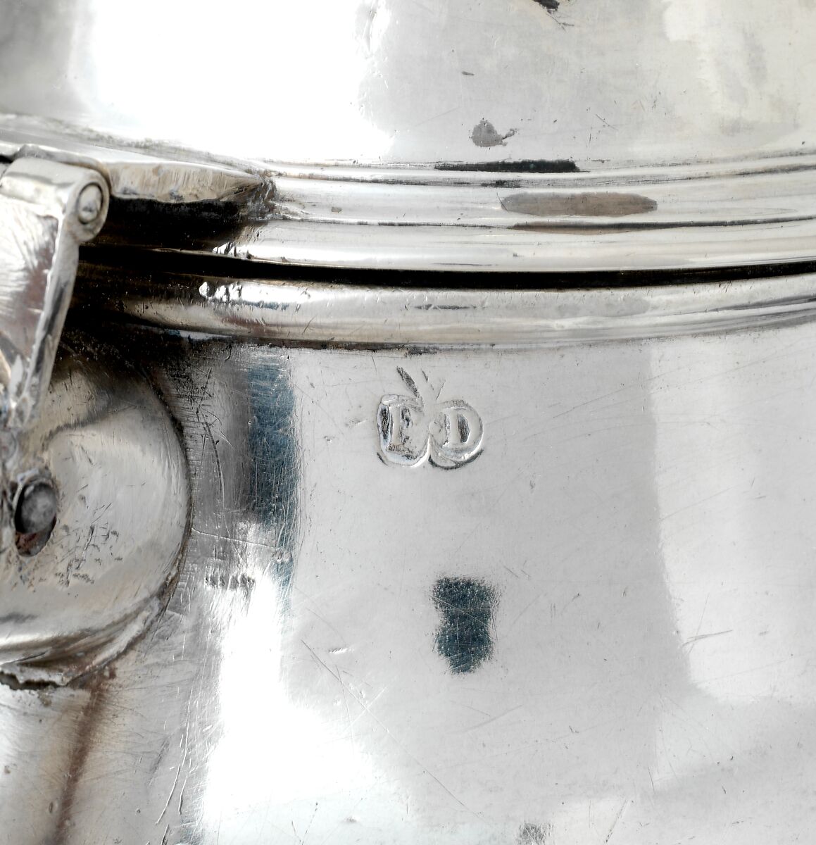 Teapot, Peter Van Dyck (1684–1750), Silver, American