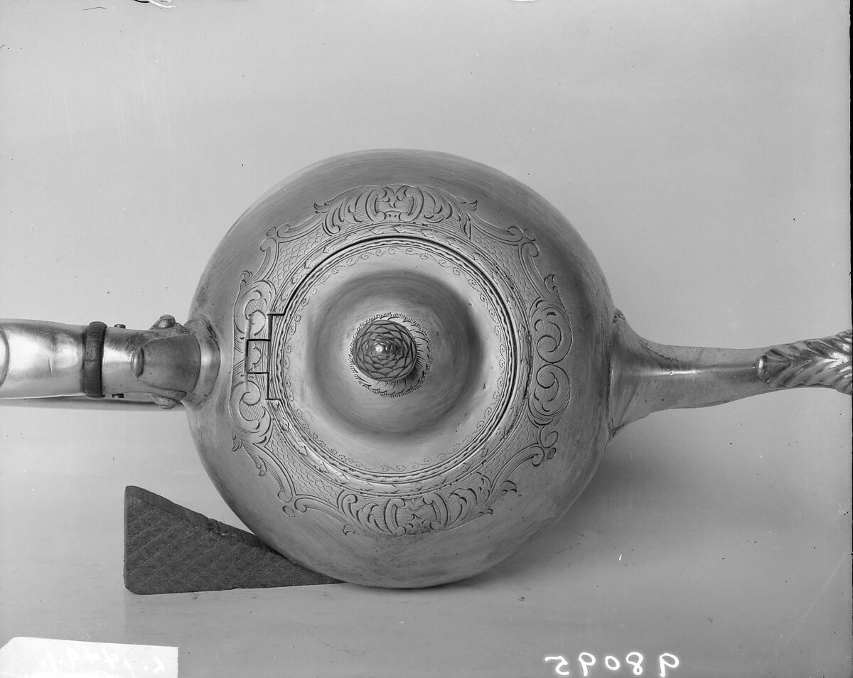 Teapot, Joseph Edwards Jr. (1737–1783), Silver, American