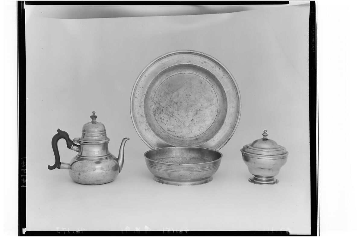 Teapot, William Kirby (ca. 1738–after 1810), Pewter, wood, American