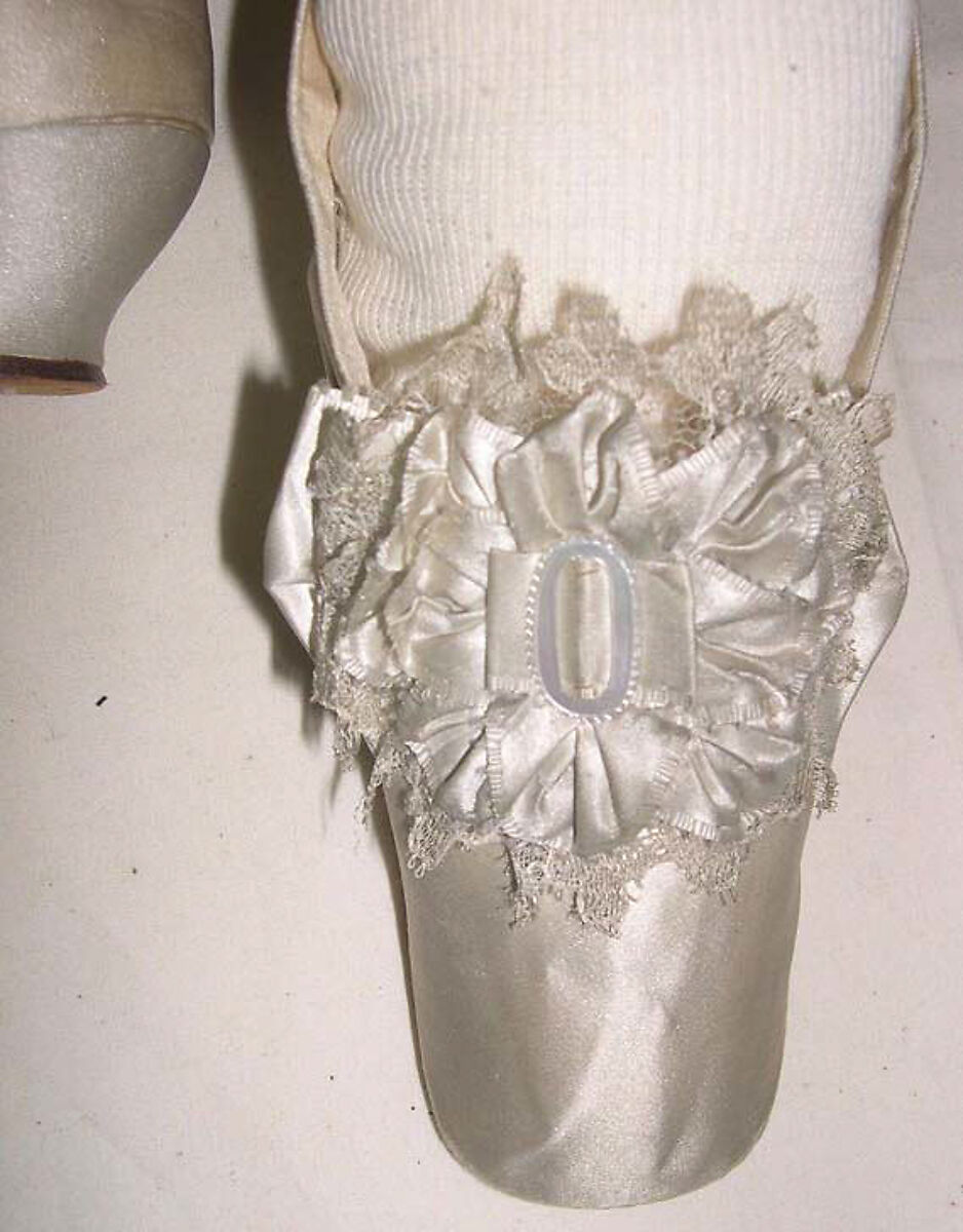 Slippers, silk, British