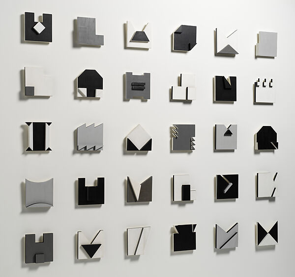 Livro Noite e Dia (Book of Night and Day), Lygia Pape (Brazilian, Nova Friburgo 1927–2004 Rio de Janeiro), Acrylic on wood, 30 parts