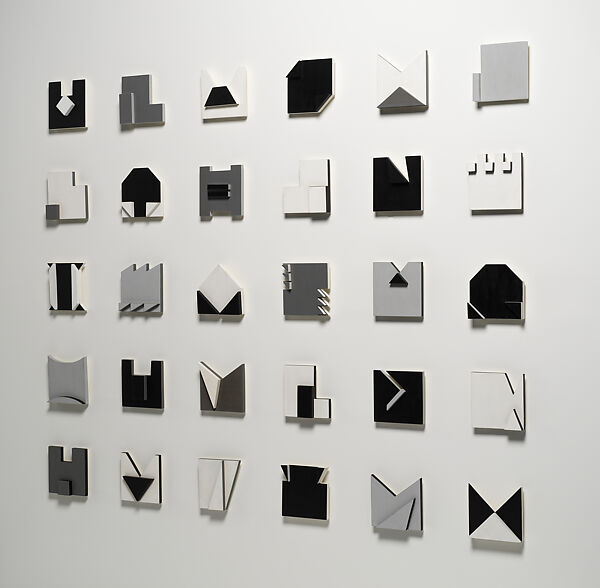 Livro Noite e Dia (Book of Night and Day), Lygia Pape (Brazilian, Nova Friburgo 1927–2004 Rio de Janeiro), Acrylic on wood, 30 parts