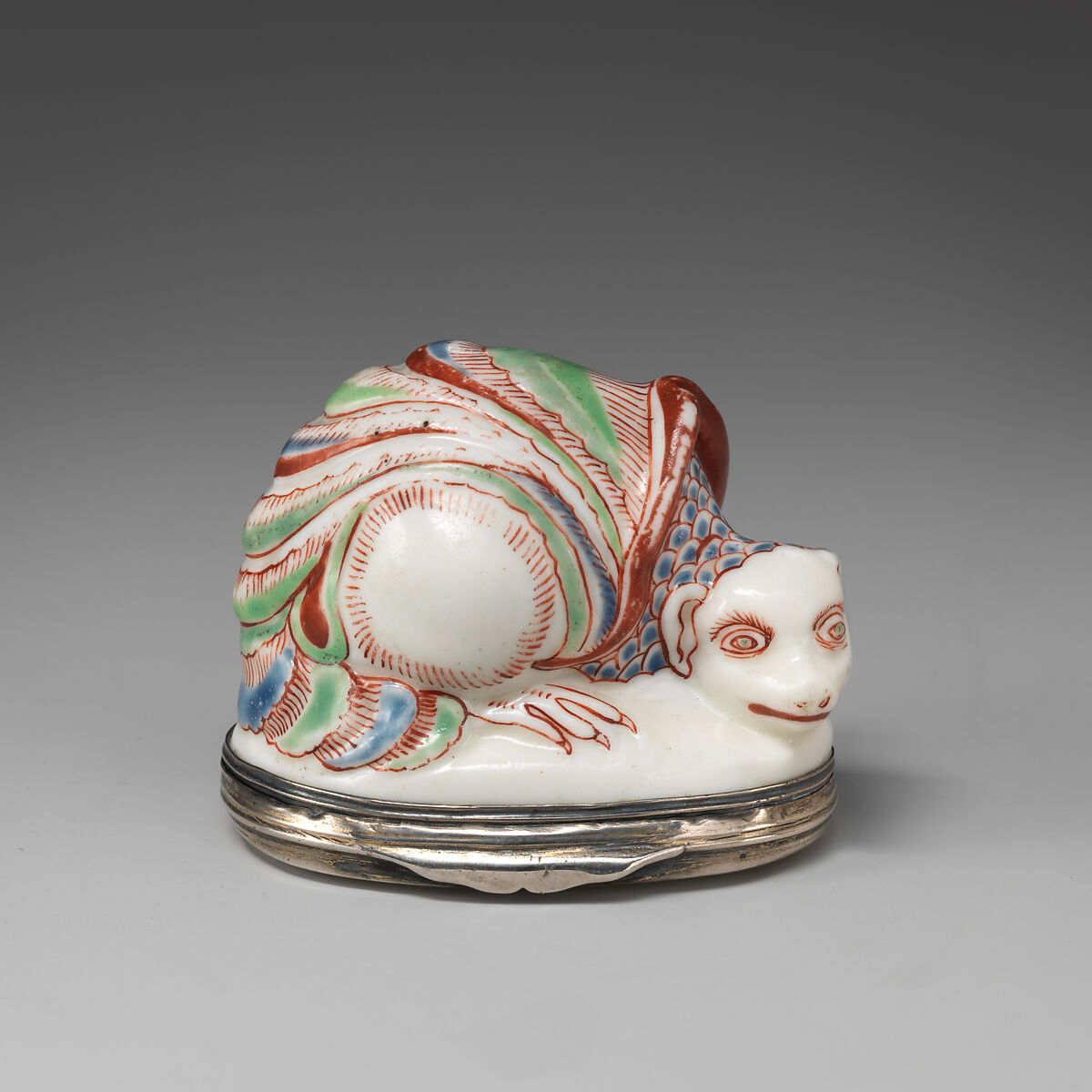 Snuffbox in the form of an armadillo, Saint-Cloud factory (French, mid-1690s–1766), Soft-paste porcelain with enamel decoration; silver mounts, French, Saint-Cloud 