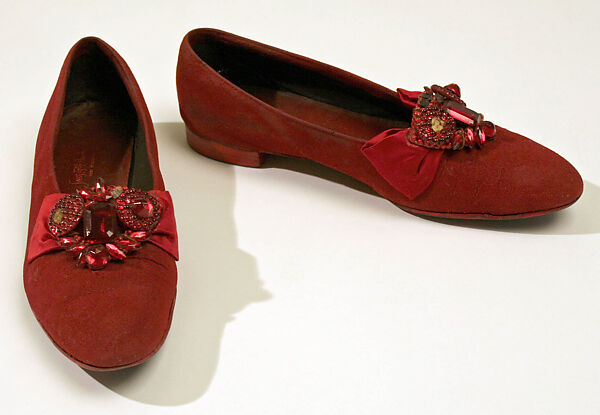 Fancy dress costume, Brooks Costume Company (American), (a) acetate, rayon, nylon
(b,c) silk
(d) rayon
(e, f) cotton
(i) rayon
(j) plastic, American