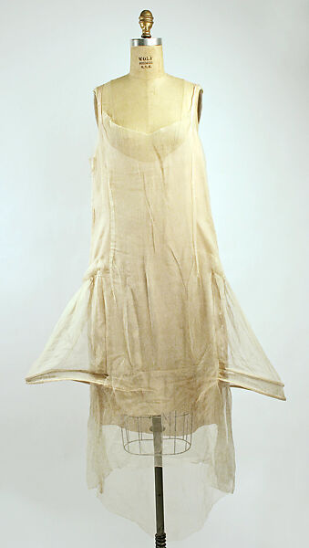 Court presentation ensemble, Boué Soeurs (French, 1897–1957), (a, c, d) silk, metallic threads; (b) silk; (e) feathers, plastic (cellulose nitrate), French