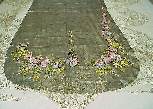 Court presentation ensemble, Boué Soeurs (French, 1897–1957), (a, c, d) silk, metallic threads; (b) silk; (e) feathers, plastic (cellulose nitrate), French