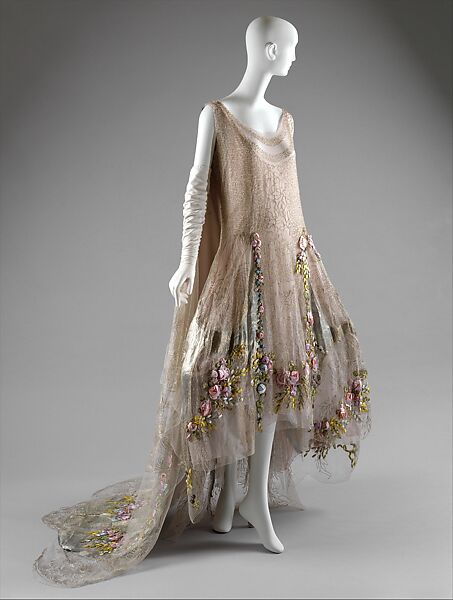 Court presentation ensemble, Boué Soeurs (French, active 1899–1957), (a, c, d) silk, metallic threads; (b) silk; (e) feathers, plastic (cellulose nitrate), French 