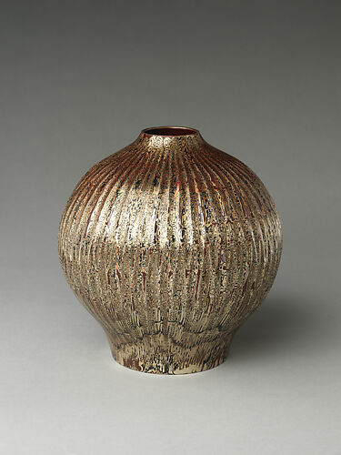 Wood-Grain Metal Vase