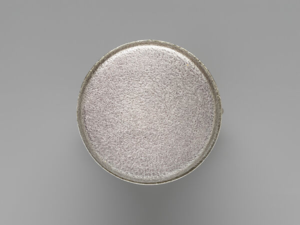 Silver Freshwater Jar with Dolphin (Nanryō irukamon mizusashi), Miyata Ryohei 宮田亮平 (Japanese, born 1945), Hammered silver with gold foil, Japan